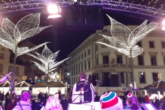 Und vorallem auch gefüllt mit Taunusmusikanten!