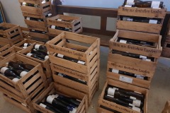 Ähh ja, es wartete auch Wein auf uns!