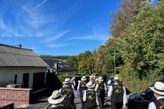 Und den traten wir bei bestem Wetter an!