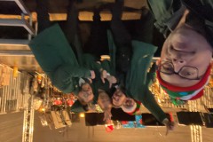 Freude pur! Da stehen alle Kopf!