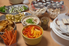Ich sag mal so: Andere feiern so Ihre Weihnachtsfeier, wie wir unser Buffet für den Probentag füllen dürfen!