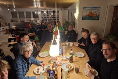 Und das Wohnzimmer voll!